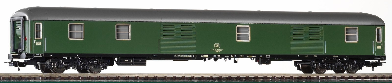 Schnellzugpackwg. Dm902 DB IV