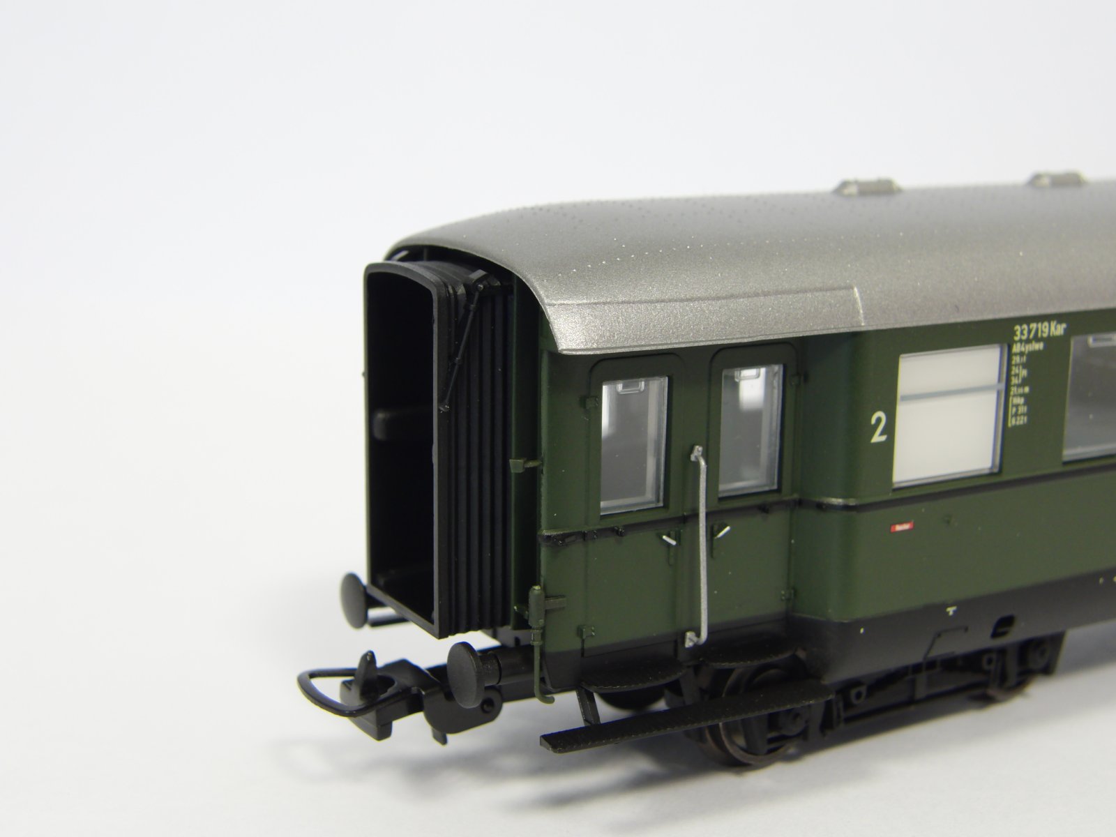 Schürzeneilzugwagen 1./2. Kl., DB, Ep. III