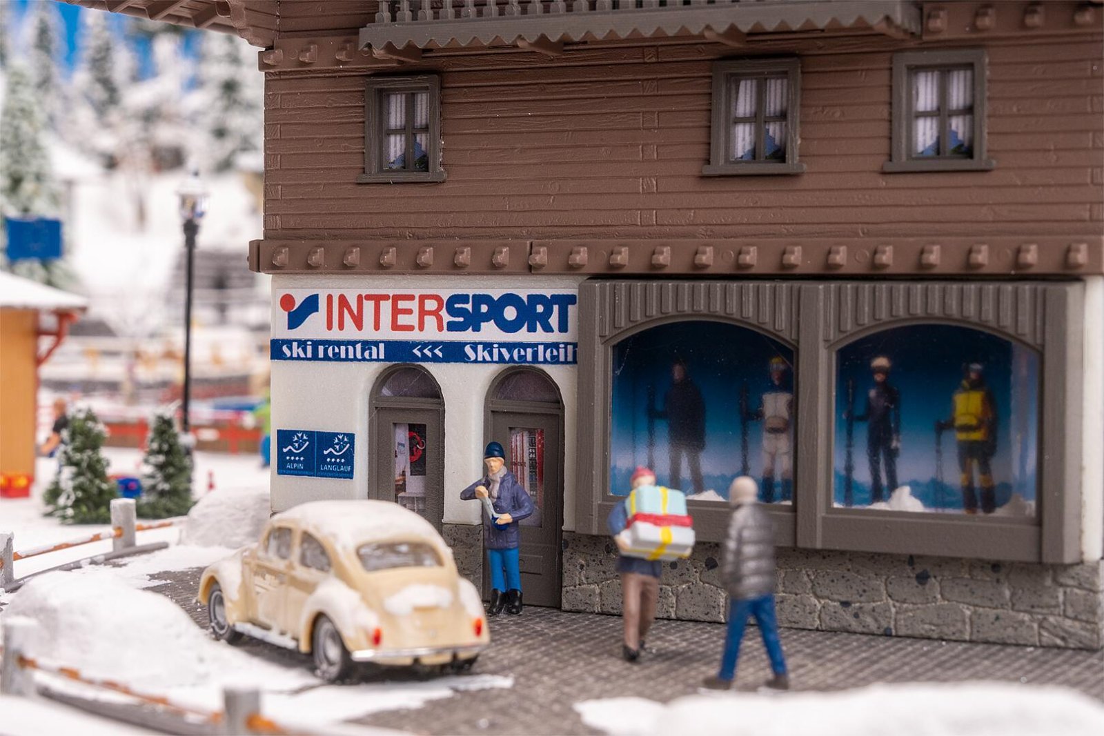 Skigeschäft Intersport