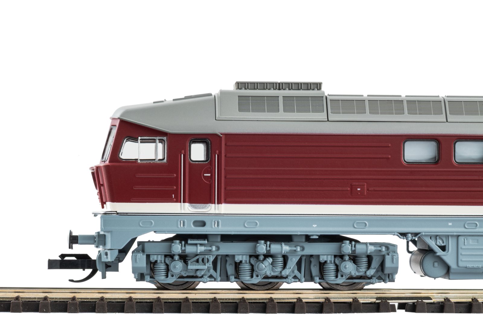 TT-Diesellok BR 130 m. Widerstandsbremse DR VI + DSS PluX16