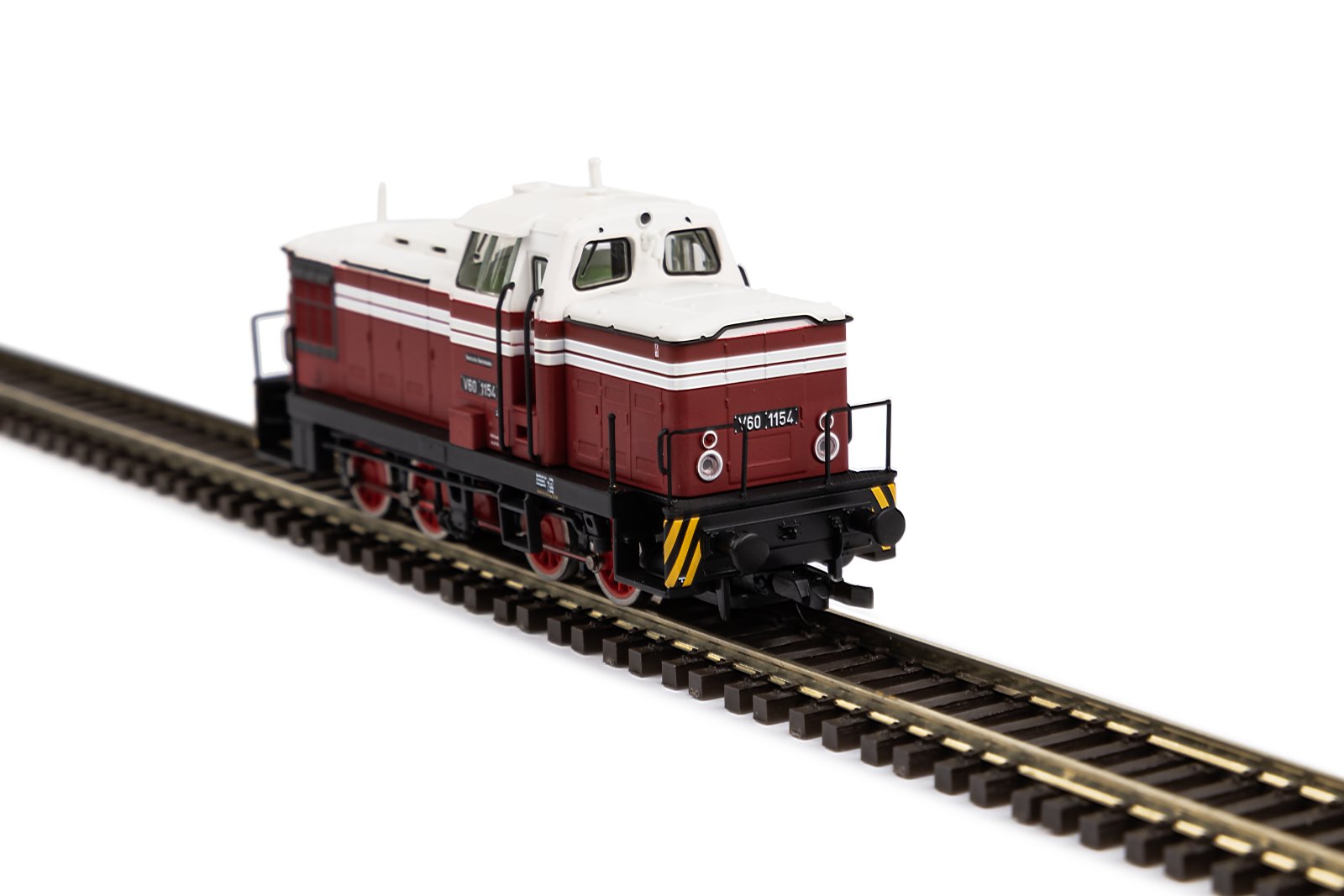 TT-Diesellok BR V 60 DR III + DSS PluX16