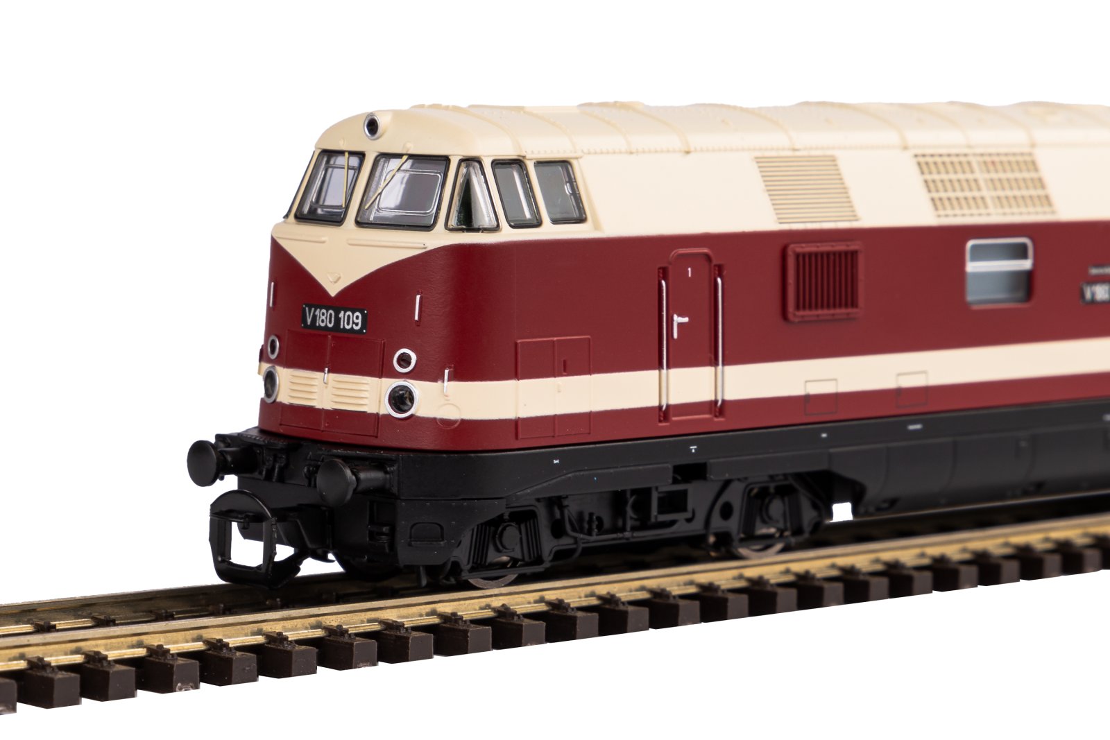TT-Diesellok V 180 4achsig DR III + DSS 8pol.