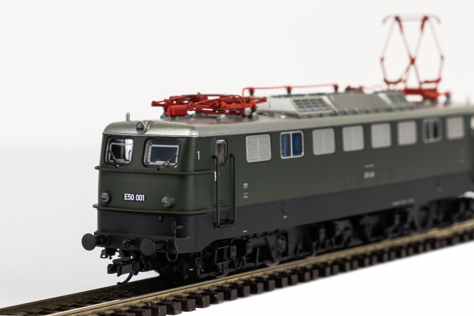 TT-E-Lok BR 150 DB III + DSS Next18