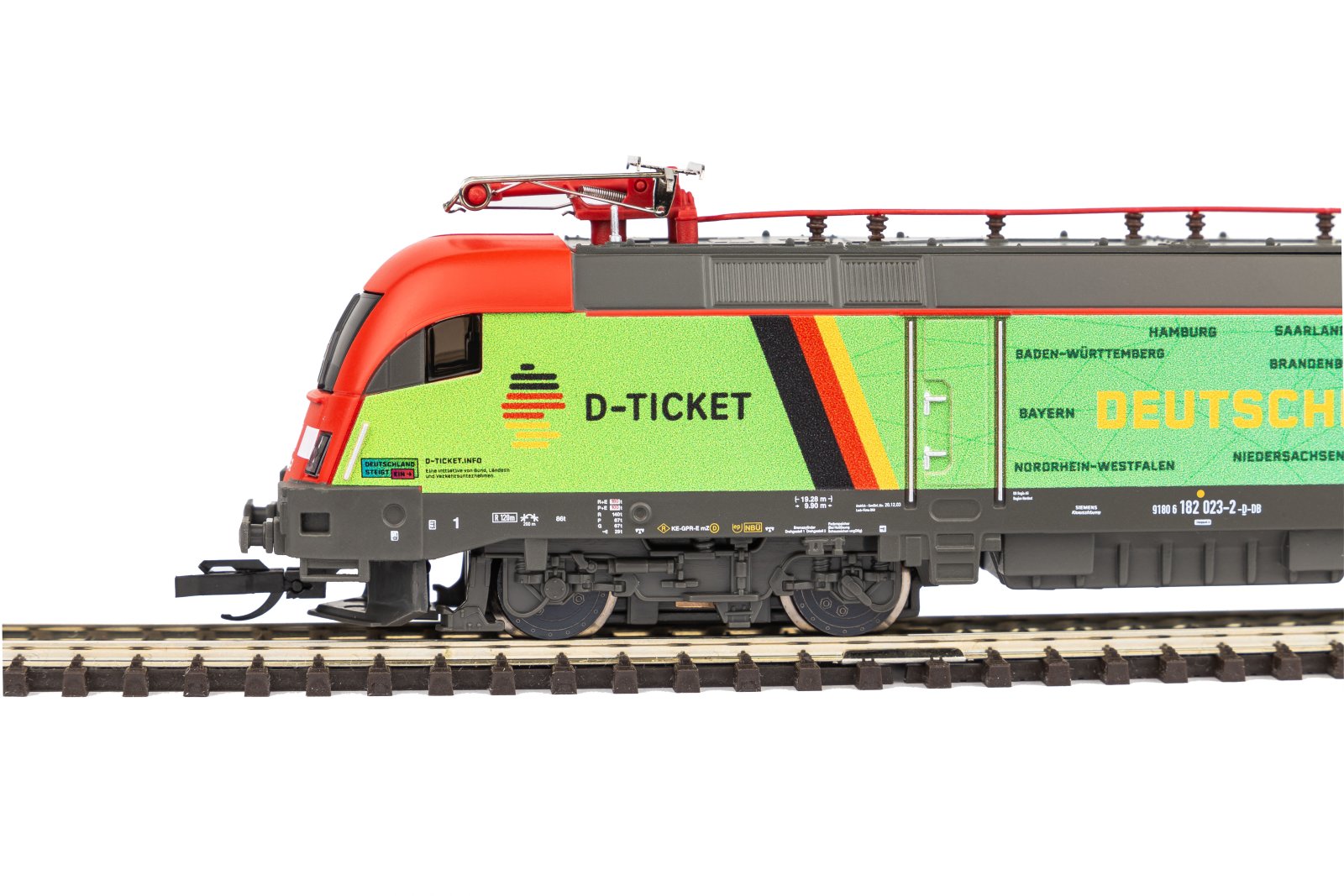 TT-E-Lok BR 182 Taurus D-Ticket DB AG VI + DSS 8pol.