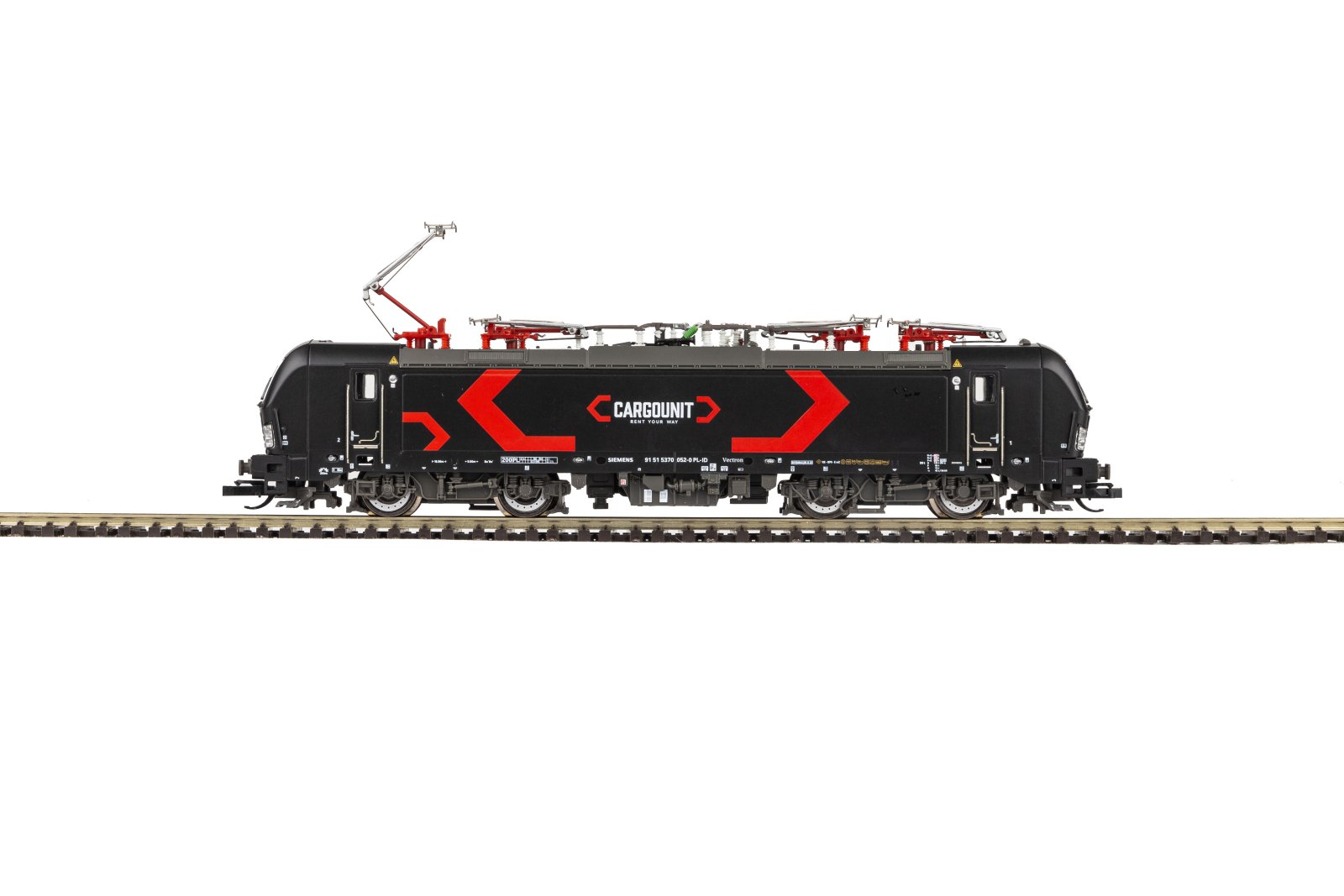 TT-E-Lok BR EU46 CargoUnit VI + DSS PluX22