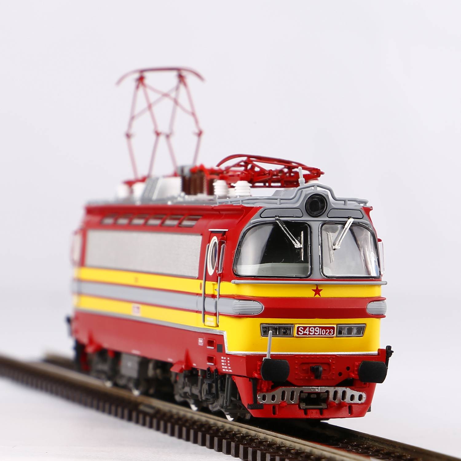 TT-E-Lok BR S499 CSD IV+DSS Next18