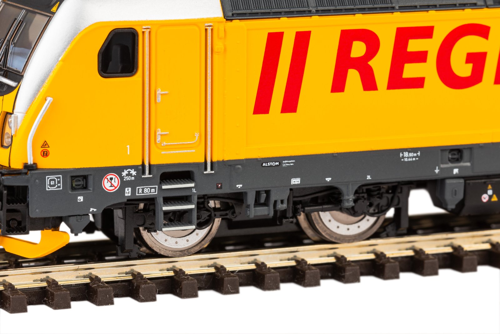 TT-E-Lok/Sound BR 388 Regiojet VI + PluX22 Dec.