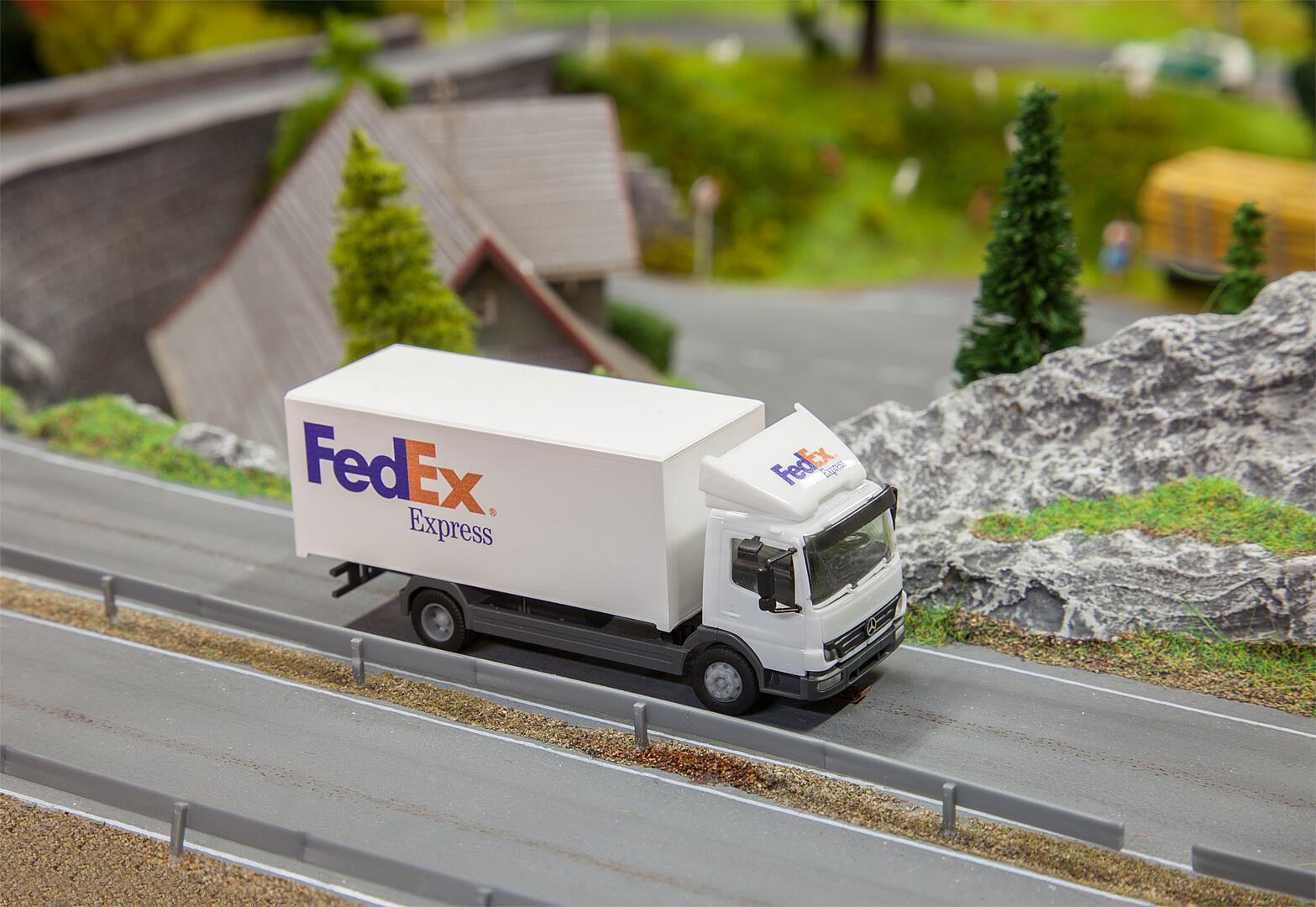 Vrachtwagen Mb Atego 04 Fedex Herpa