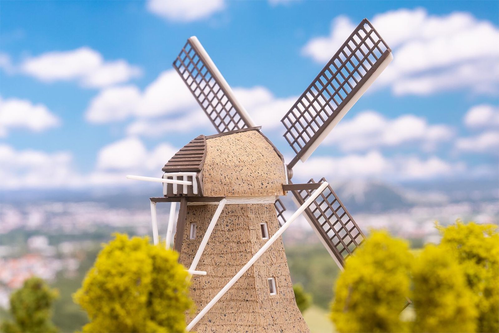 Windmühle Mit Putzsockel
