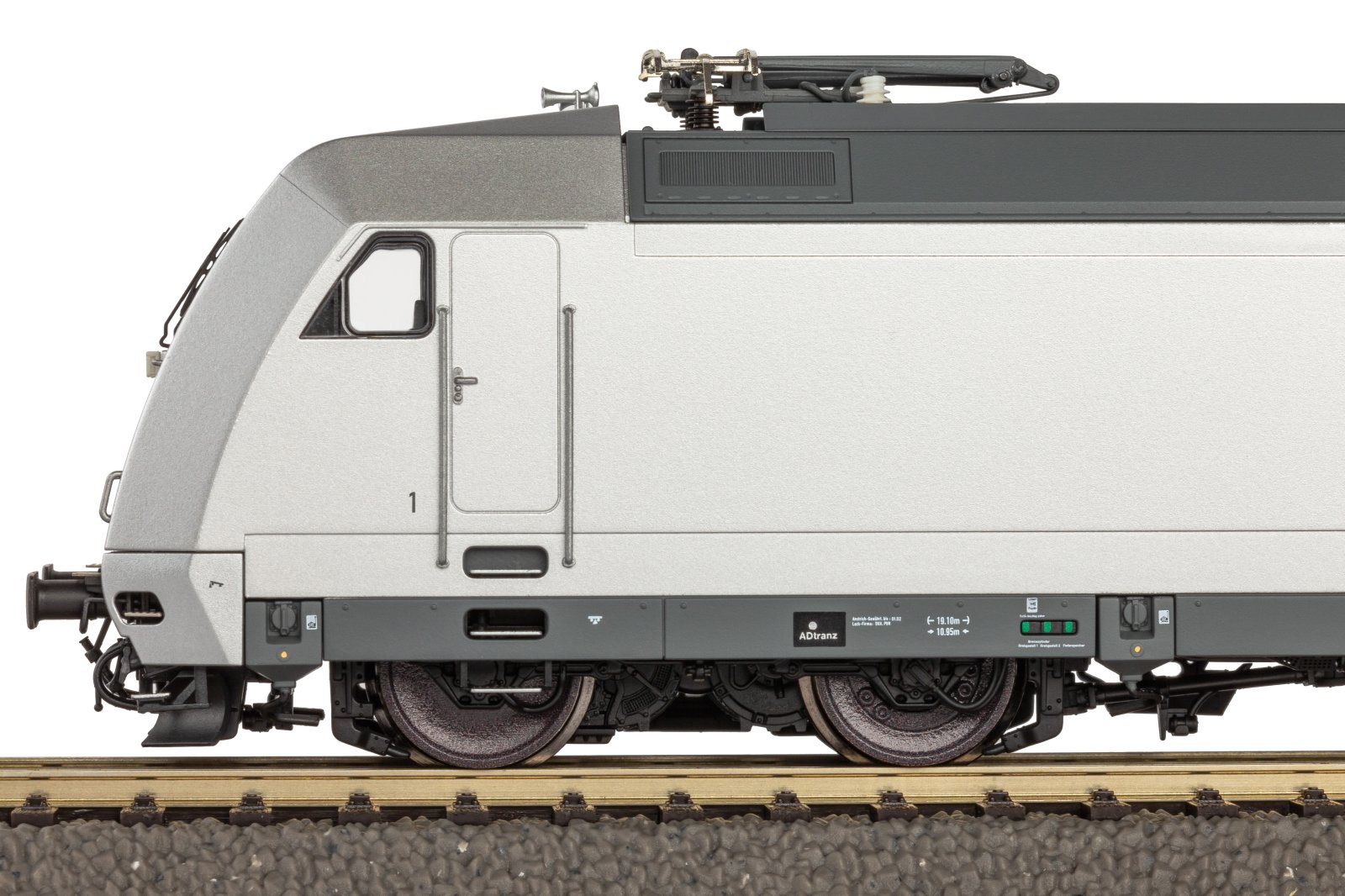 Zugset Metropolitan BR 101 + 2 Personenwg. + Steuerwg. DB AG V