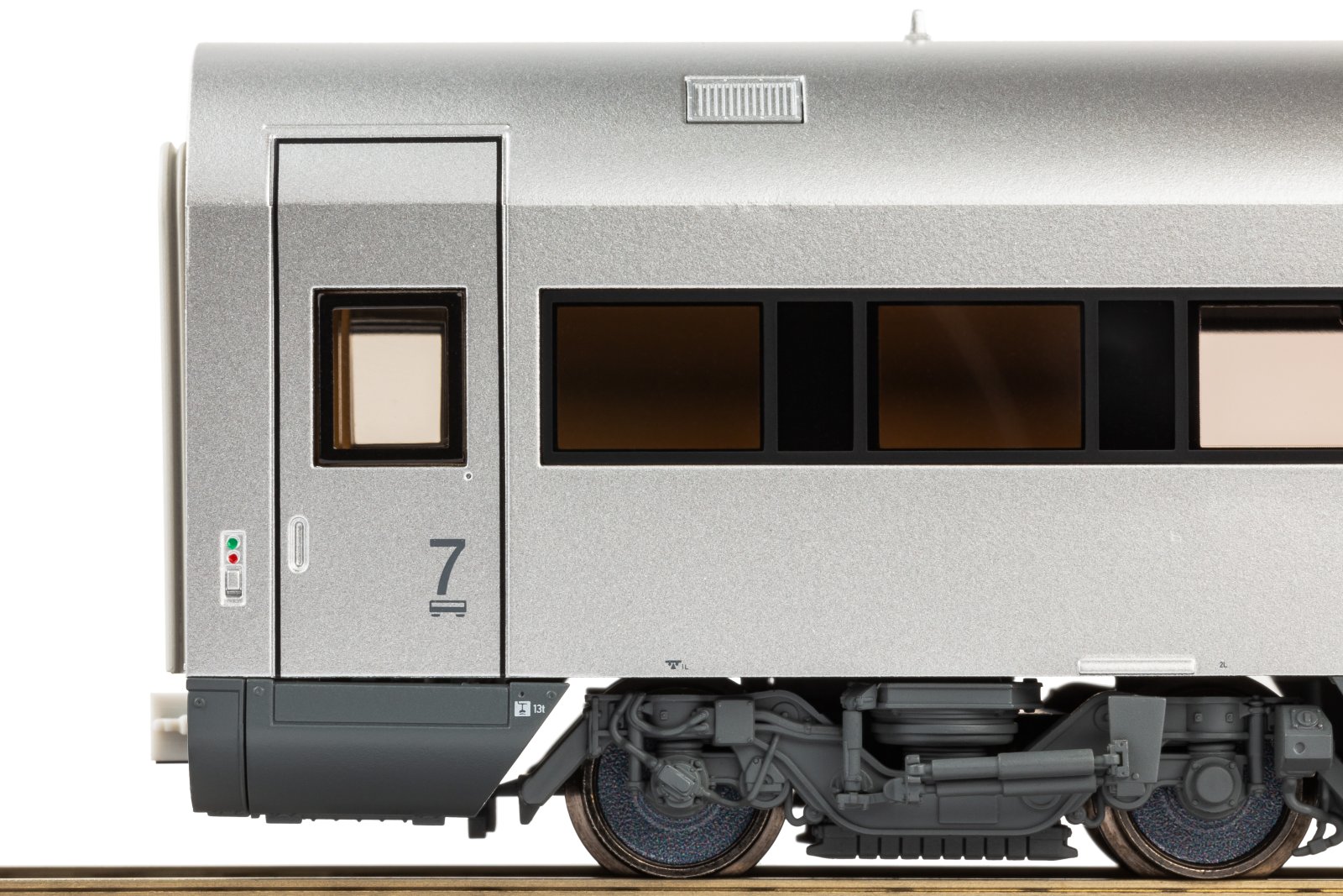 Zugset/Sound Metropolitan BR 101 + 2 Personenwg. + Steuerwg. DB AG V