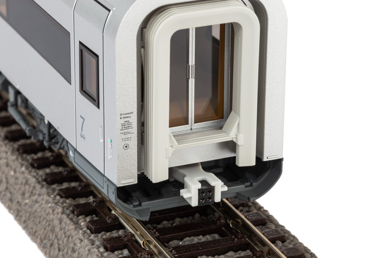 Zugset/Sound Metropolitan BR 101 + 2 Personenwg. + Steuerwg. DB AG V