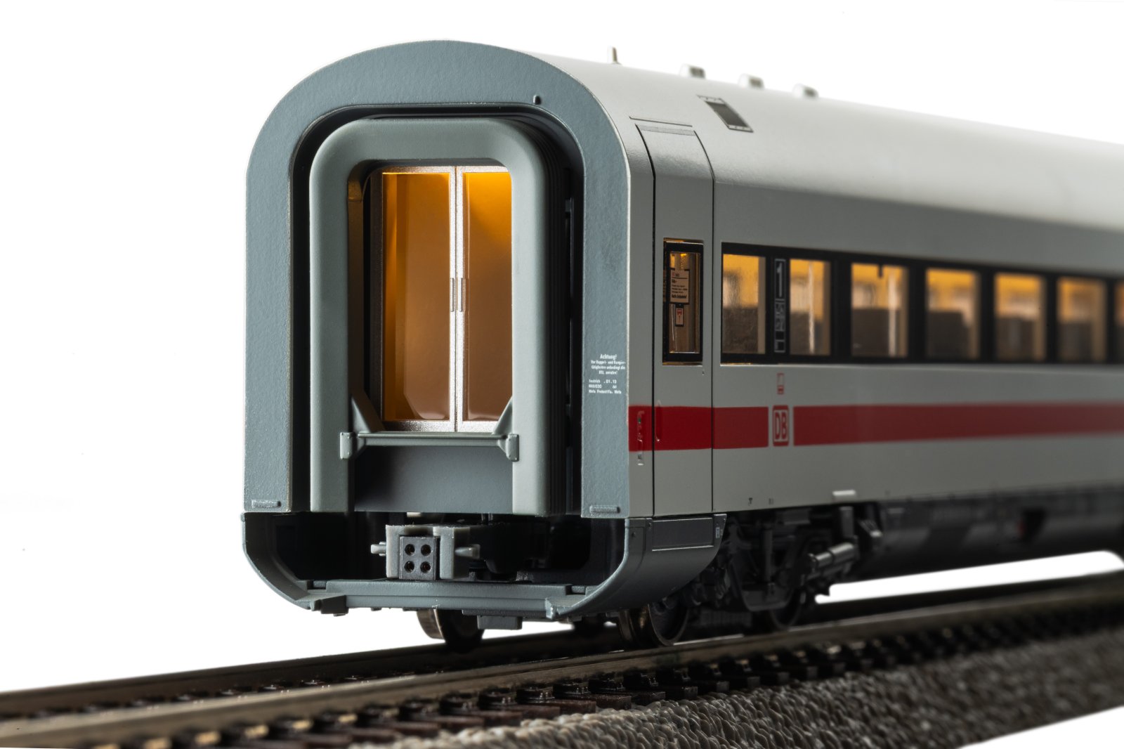 Zugset/Sound Metropolitan BR 101 + 2 Personenwg. + Steuerwg. DB AG VI