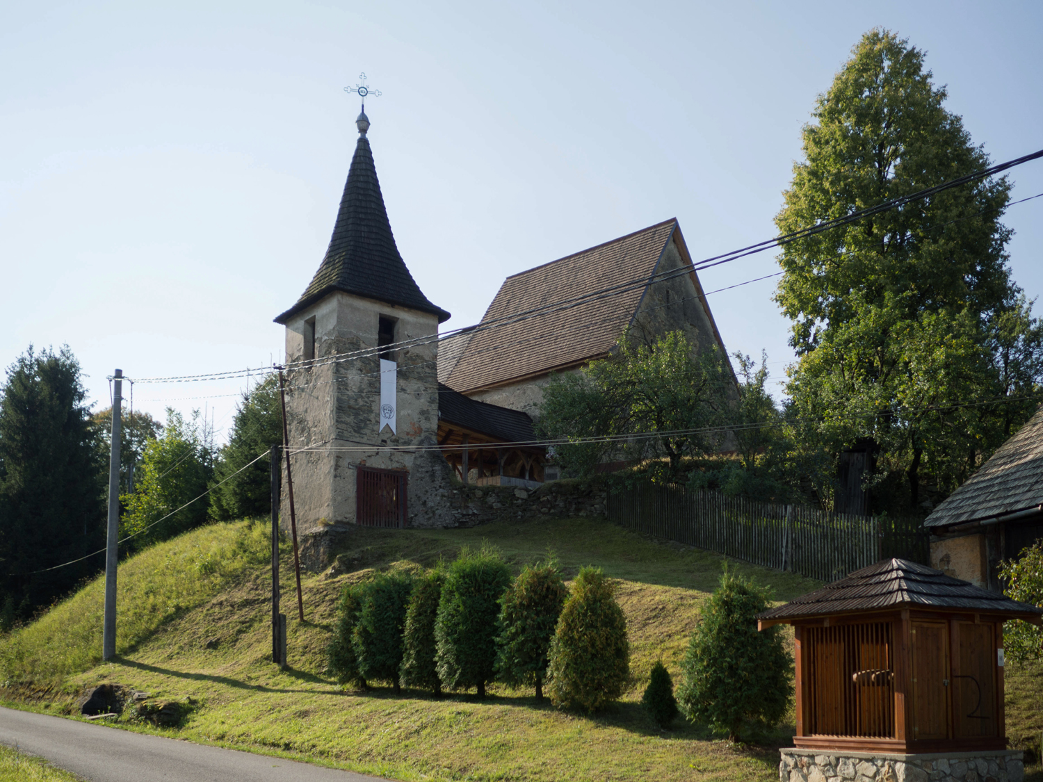 Civil gondoskodás menti meg a középkori templomot