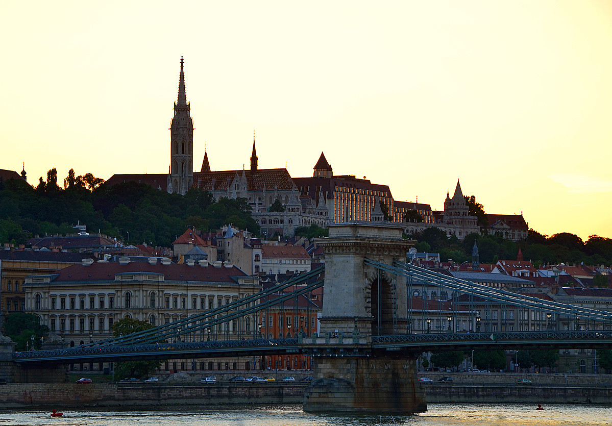 Vár, Lánchíd, Halászbástya