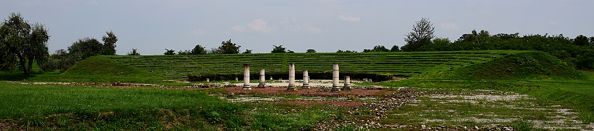 Színház