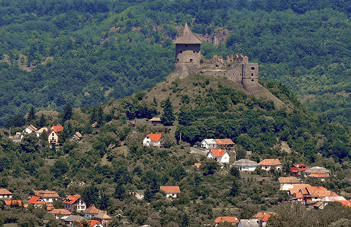 Szomszédvár
