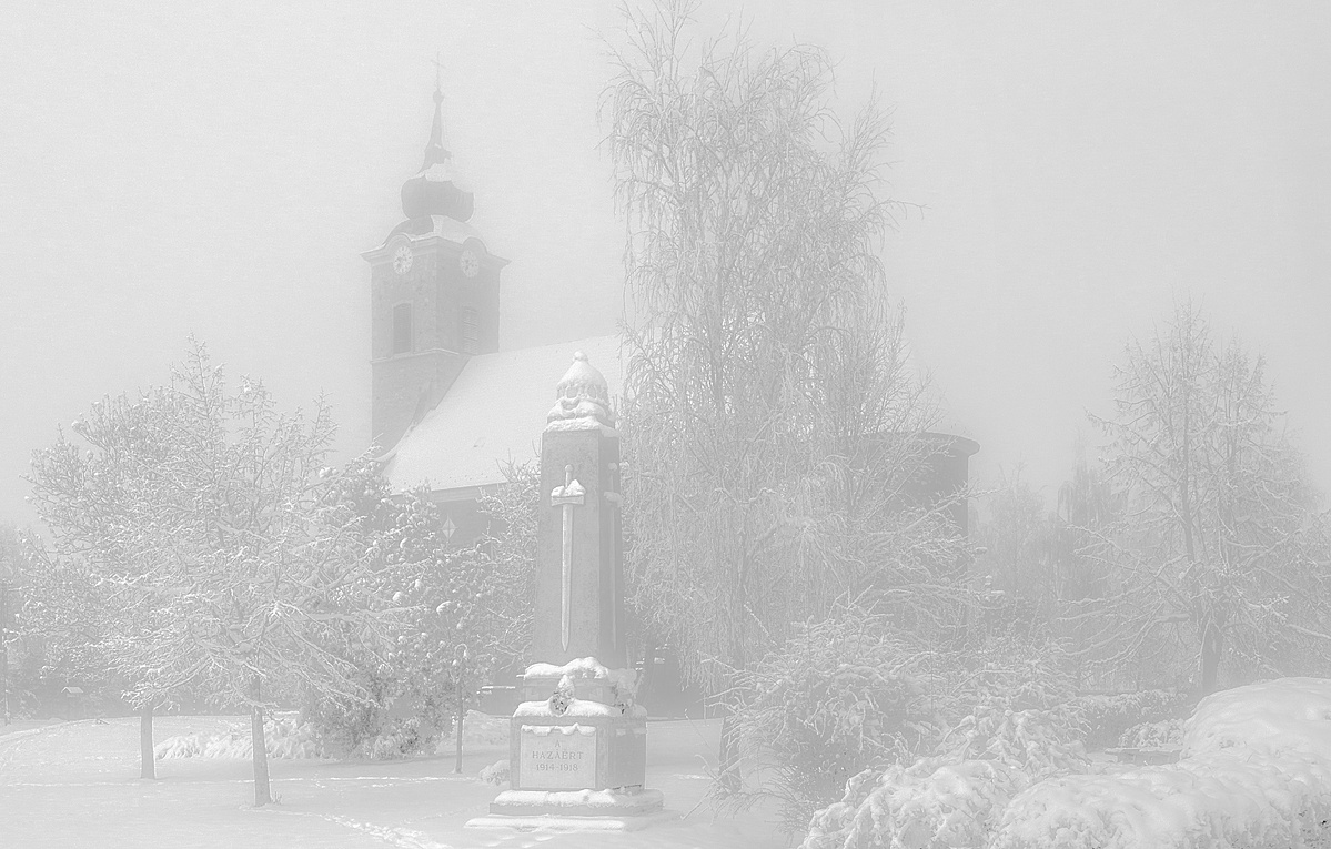 Derengő múlt