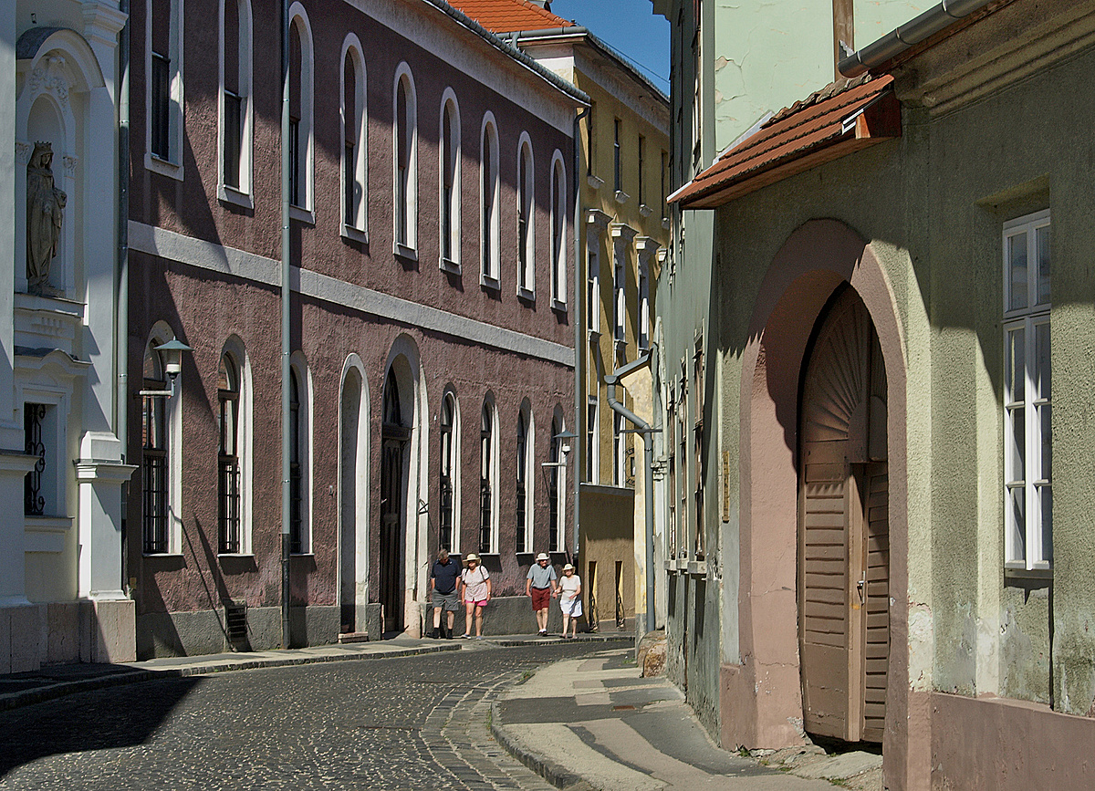Mesélő múlt
