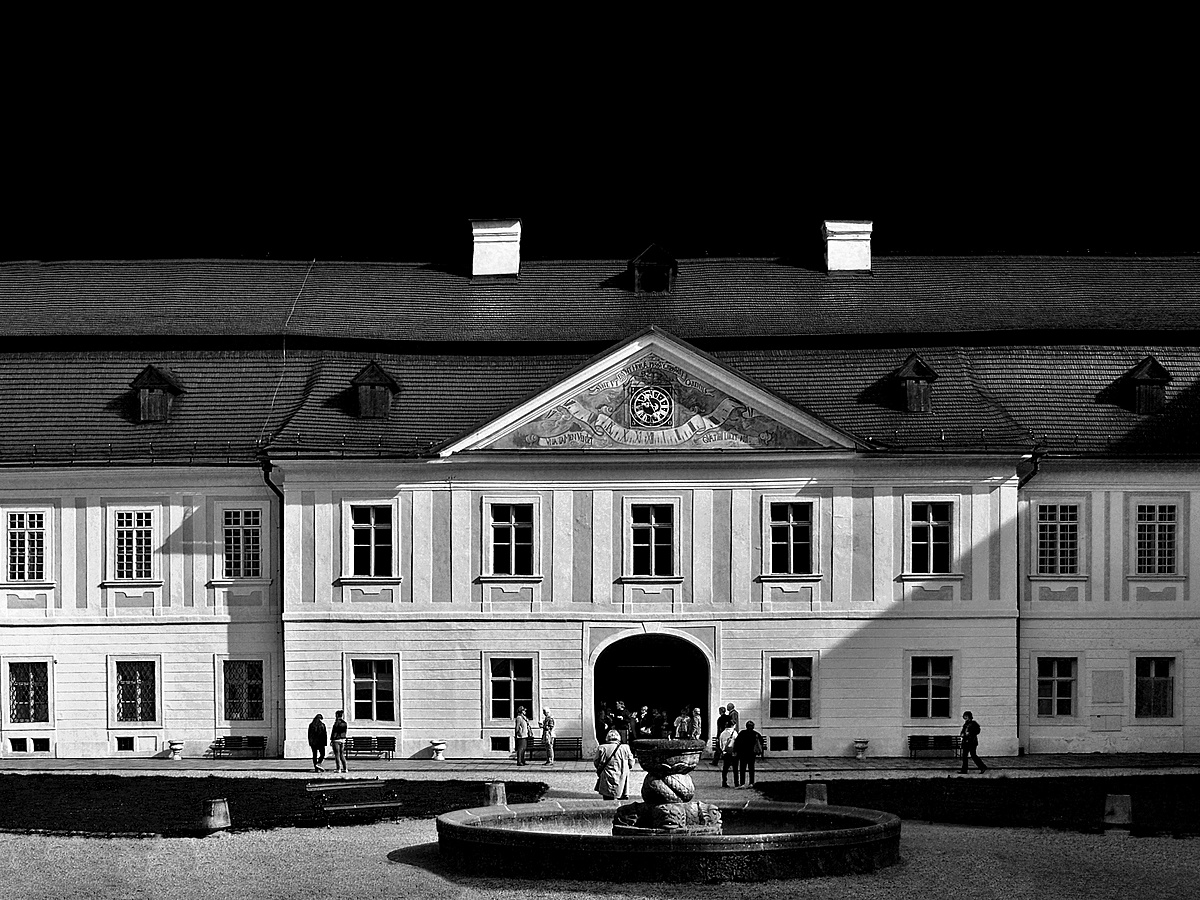 Kastélyrészlet