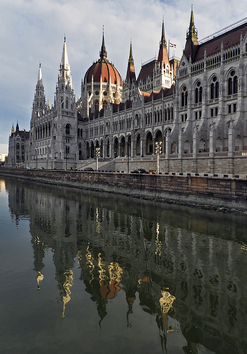 Dunatükör