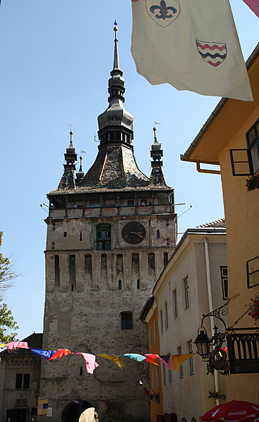 Órás torony