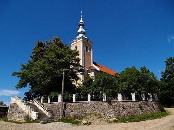 Szent István plébániatemplom