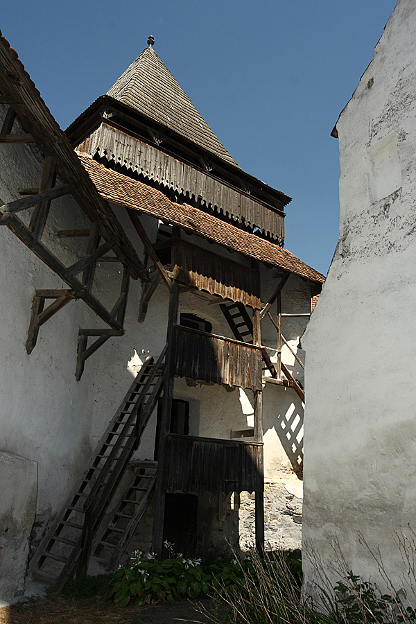 http://www.muemlekem.hu/images/magazin/20110115entzhatarontul/02.jpg