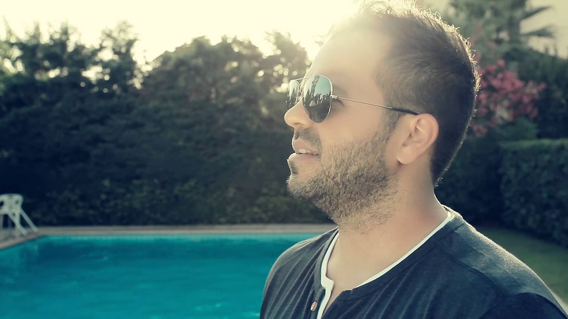 Video: Νίκος Απέργης – Απαγορεύεται η είσοδος Video: Νίκος Απέργης – Απαγορεύεται η είσοδος