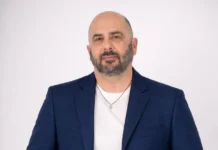 Νίκος Βολάκος – «Εγώ είμαι αυτός»: Νέο τραγούδι και video clip με προσωπικό χαρακτήρα nikos-volakos-ego-eimai-eftos