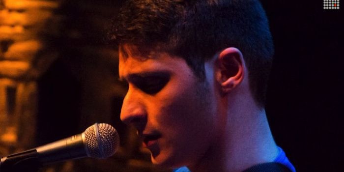 Αντώνης Βαρθαλίτης “Βραδινή ζάλη” | Single Premiere Αντώνης Βαρθαλίτης “Βραδινή ζάλη” | Single Premiere