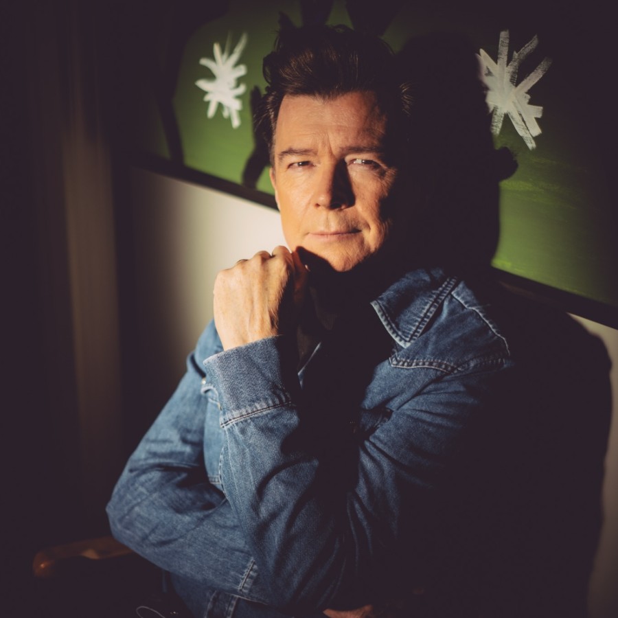 Ο Rick Astley επιστρέφει με νέο single “Waiting On You” Rick Astley-Waiting On You