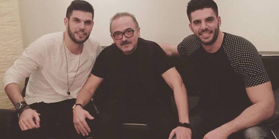 Ασύλληπτες σκηνές από την πρεμιέρα των Droulias Brothers στη Θεσσαλονίκη (εικόνες+βίντεο) Ασύλληπτες σκηνές από την πρεμιέρα των Droulias Brothers στη Θεσσαλονίκη (εικόνες+βίντεο)