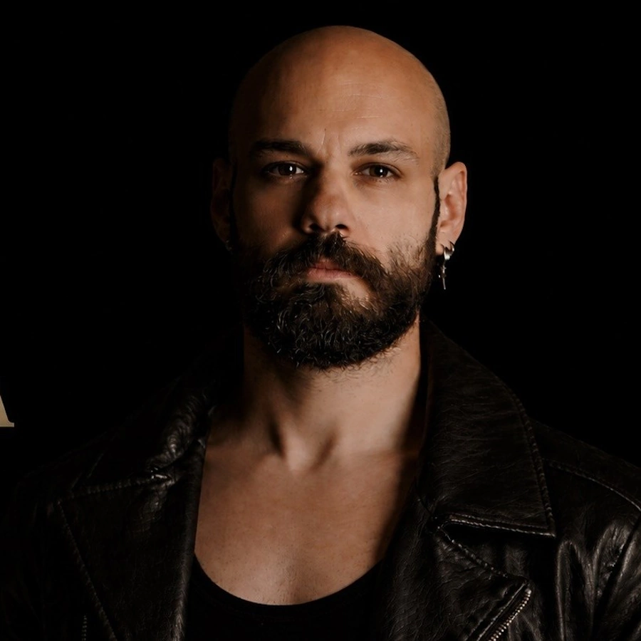 Σάκης Αναγνώστου – «Χιλιάδες Κεριά»: Το νέο album με 12 ολοκαίνουργια τραγούδια που ξεχωρίζουν Sakis_Anagnostoy-Chiliades_keria