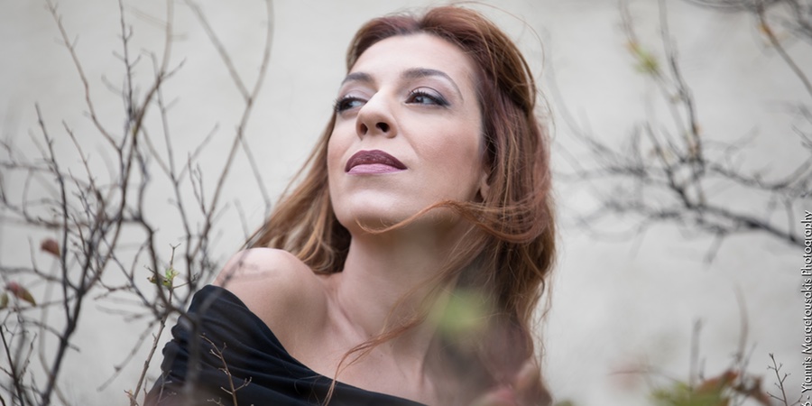 Φρόσω Στυλιανού «Είμαι μία ρομαντική μουσικός που γράφει τραγούδια…..» Φρόσω Στυλιανού «Είμαι μία ρομαντική μουσικός που γράφει τραγούδια…..»