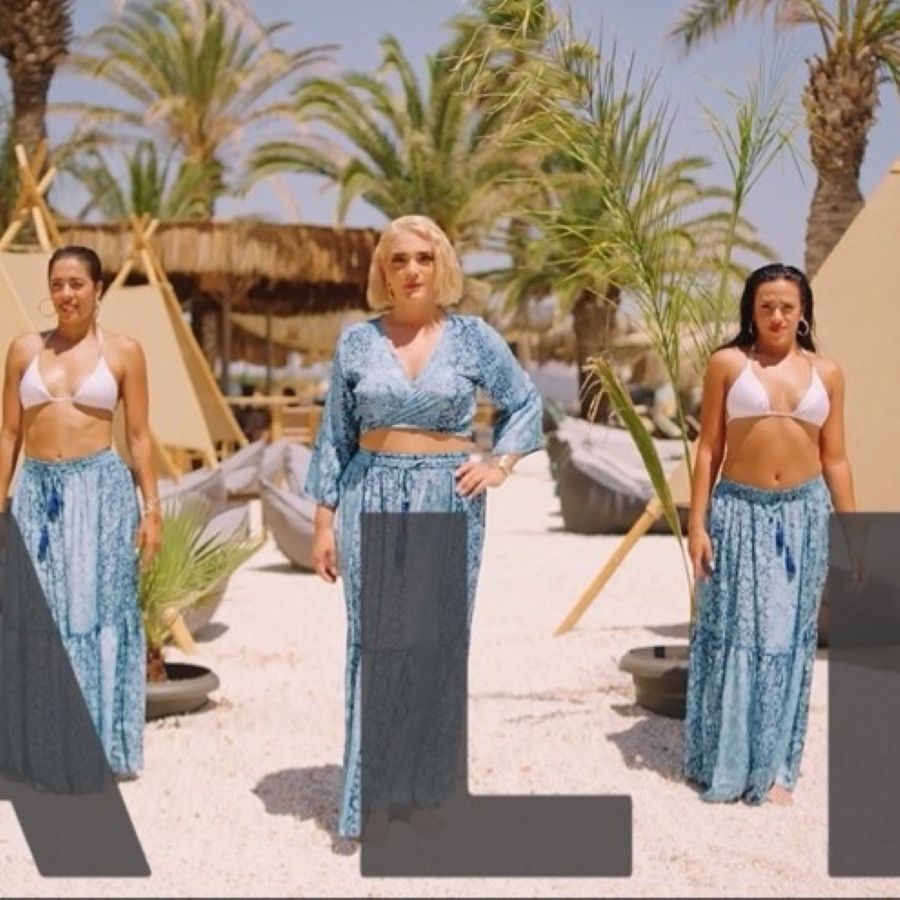 Θεοδώρα Μιχελάκη “Ale”: Νέο τραγούδι και video Ale-cover