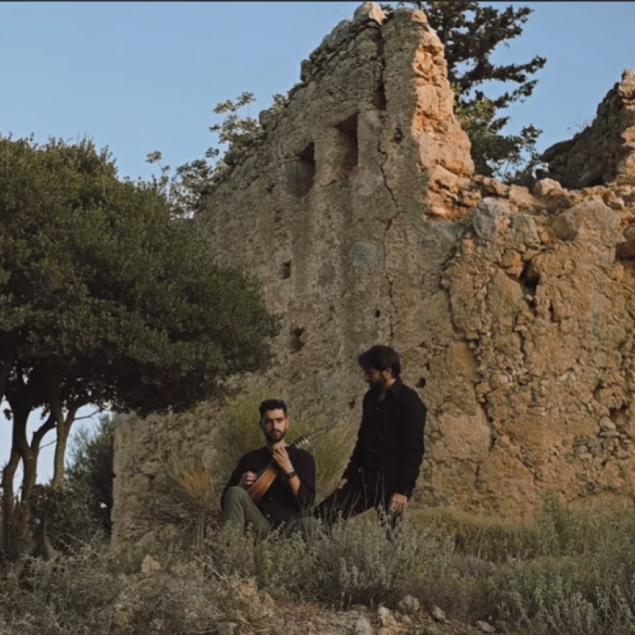 Δημήτρης Σπυριδάκης, Γιάννης Βυνιχάκης “Δε γιαίνει” | Video Spiridakis-De gienei