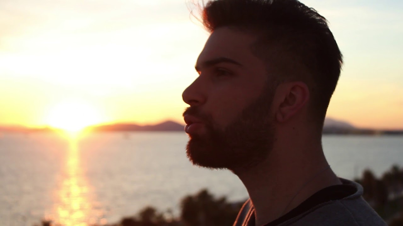 Aνδρέας Λέοντας “Δειλός μπροστά σου” | Video Premiere Aνδρέας Λέοντας “Δειλός μπροστά σου” | Video Premiere