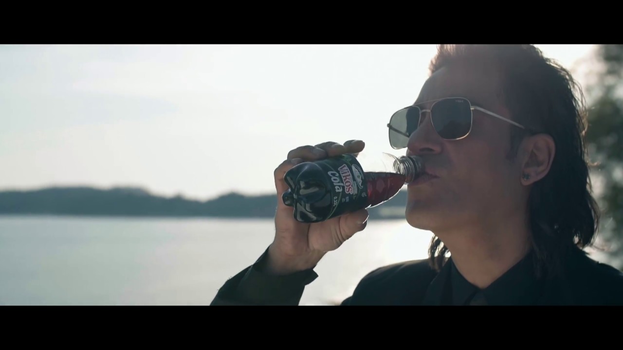 Διονύσης Σχοινάς “Εδώ στη δουλειά” | Video Premiere Διονύσης Σχοινάς “Εδώ στη δουλειά” | Video Premiere
