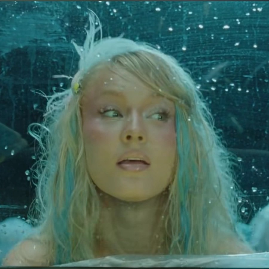 Zara Larsson-Blue Moon