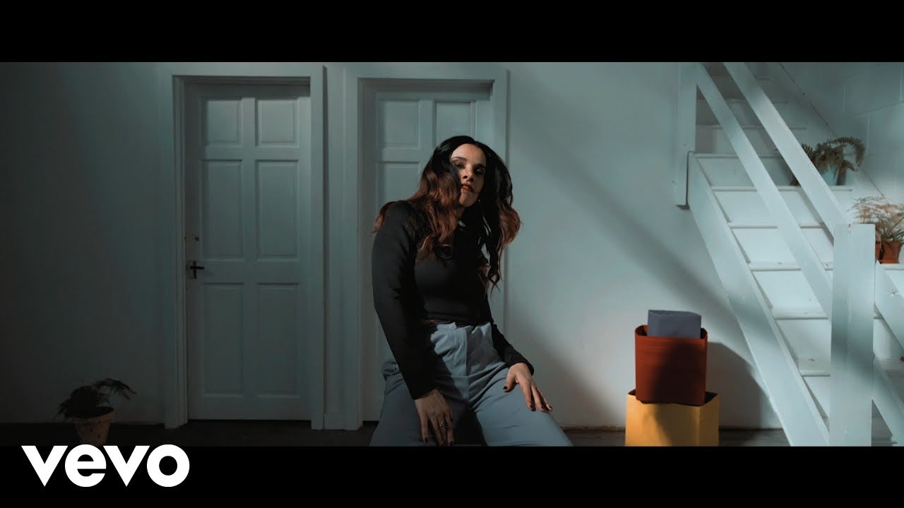 Vina Rose “Breathe Again” | Video Premiere Vina Rose “Breathe Again” | Video Premiere