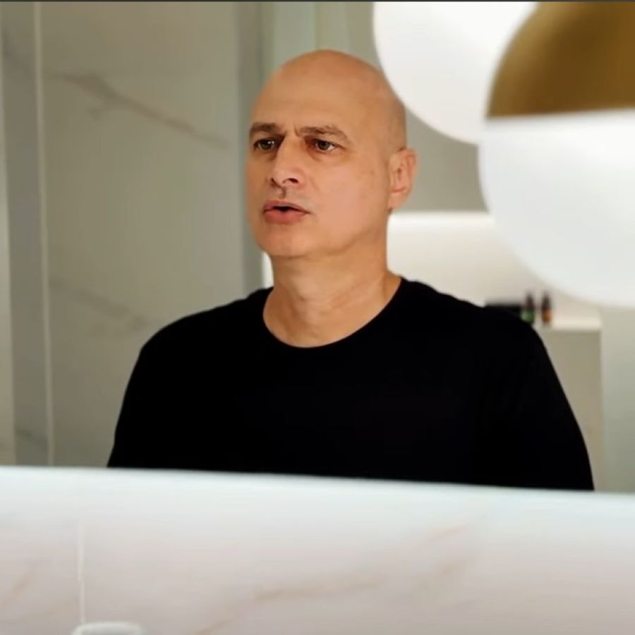 Κώστας Μυλώσης “Με το ίδιο μακό” | Video Kostas Milosis-Me to idio mako