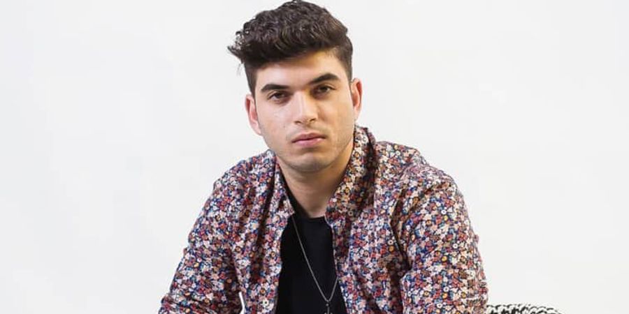 “Όνειρα χαμένα” είναι ο τίτλος του νέου single του Γιάννη Φιόλλα “Όνειρα χαμένα” είναι ο τίτλος του νέου single του Γιάννη Φιόλλα