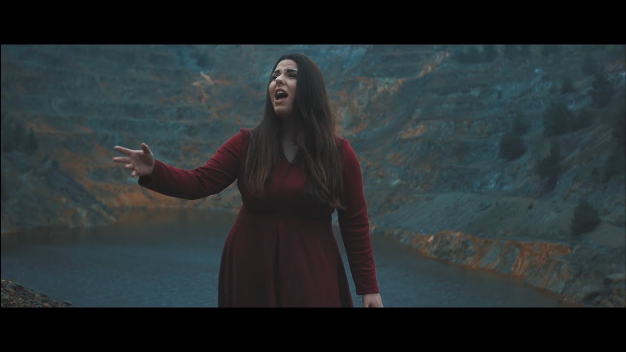 Gabriella Metz “Awake” | Video Premiere Gabriella Metz “Awake” | Video Premiere