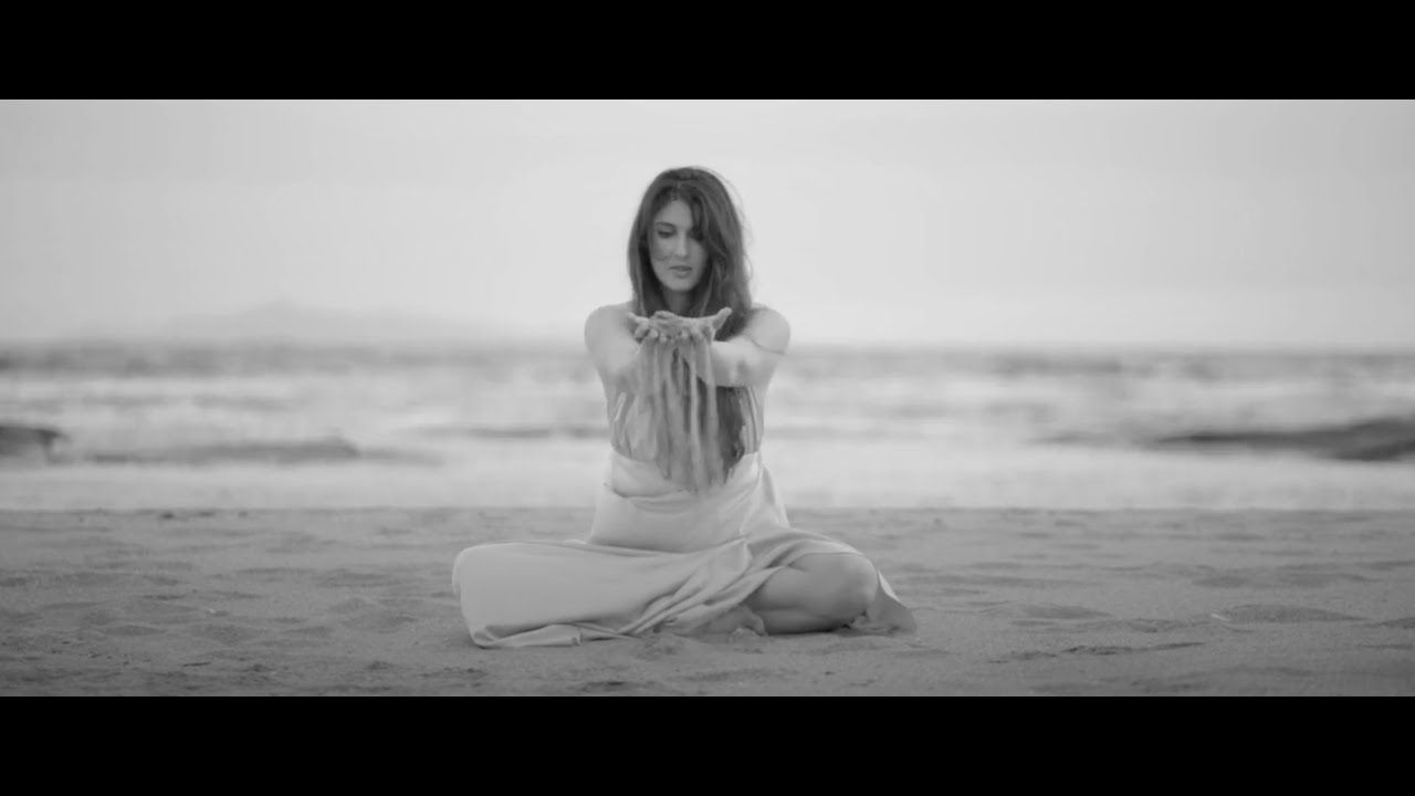 Μαρία Παπαλεοντίου “Βράχος” | Video Premiere Μαρία Παπαλεοντίου “Βράχος” | Video Premiere