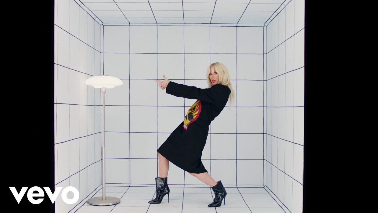 Ellie Goulding feat. Big Sean “Easy Lover” | Video Ellie Goulding feat. Big Sean “Easy Lover” | Video