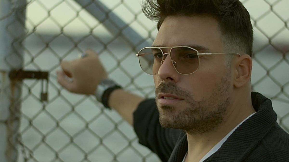 Με νέο single επιστρέφει ο Χρήστος Ανδριανός Christos Adrianos-to potiri