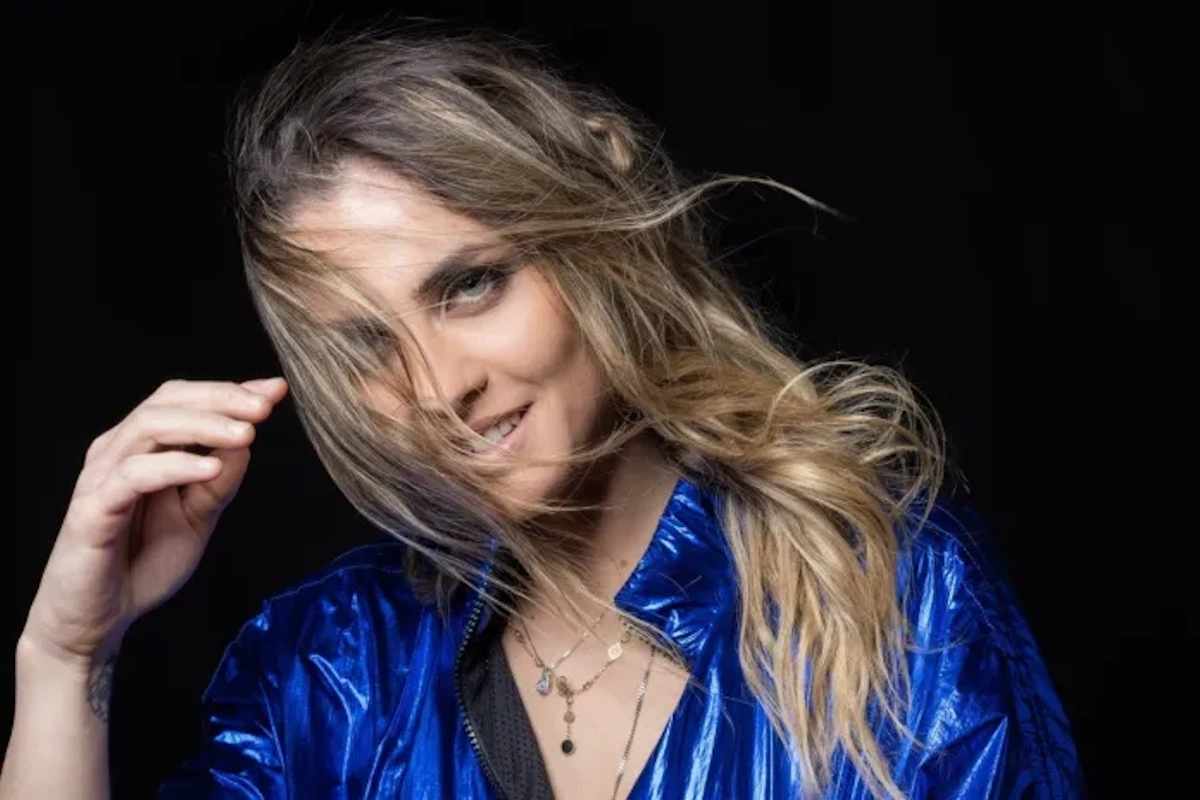 Οι διεθνούς φήμης Xenia Ghali και Kid Moxie, ενώνουν τις δυνάμεις τους και μας παρουσιάζουν το “New God” Xenia-Ghali-New God