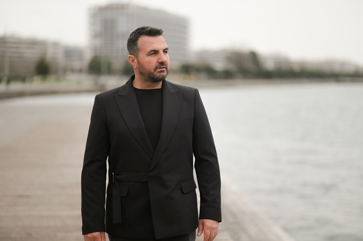 Λορέντζος Γκρέτσας «Μην ξαναρθείς στη Σαλονίκη»: Με την υπογραφή του Γιώργου Μουκίδη το νέο του τραγούδι! lorentzo gkretsa-Min ksanarthis sti saloniki