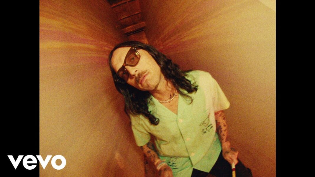 Kings Of Leon “Rainbow Ball” | Video Kings Of Leon “Rainbow Ball” | Video